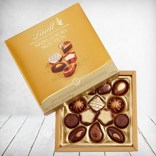 Lindt Swiss Luxury Selection 145g