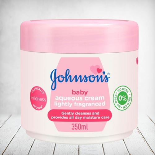 Johnsons Baby Aqueous Cream Lightly Fragrance 500ml