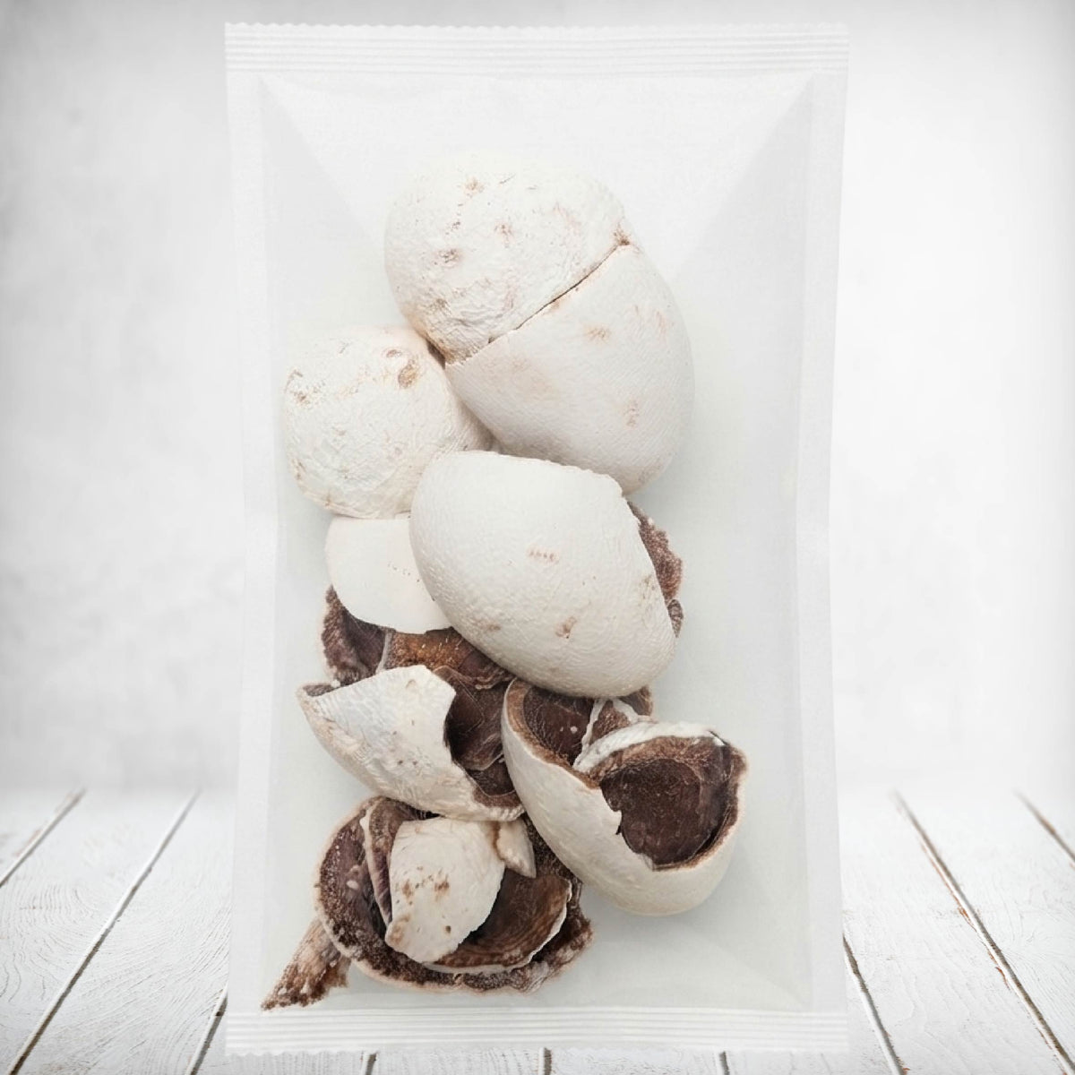 White Candy Coated Chocolate Eggs Pieces
